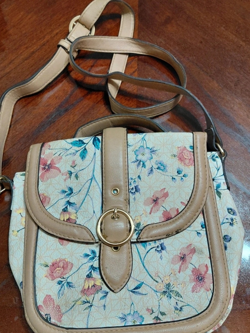 Floral Crossbody Bag in Cream and Tan